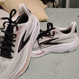 Brooks White and Rose Gold Women's Running Shoes